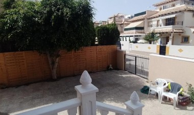 Resale - House - Orihuela Costa - La Zenia