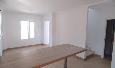 Resale - Duplex - Orihuela Costa - La Zenia