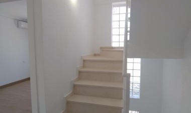 Resale - Duplex - Orihuela Costa - La Zenia