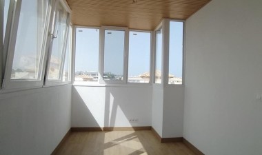 Resale - House - Orihuela Costa - La Zenia