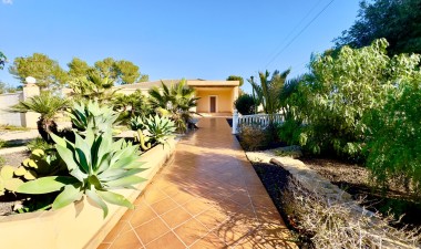 Wiederverkauf - Villa - Orihuela Costa - Las Filipinas