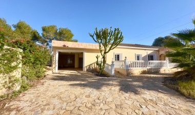 Wiederverkauf - Villa - Orihuela Costa - Las Filipinas