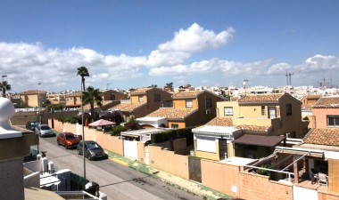 Wiederverkauf - Town House - Torrevieja - Los balcones