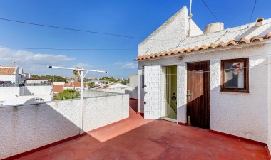 Resale - House - Torrevieja - Calas Blanca