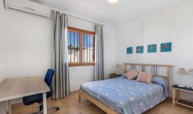 Wiederverkauf - Town House - Torrevieja - Calas Blanca