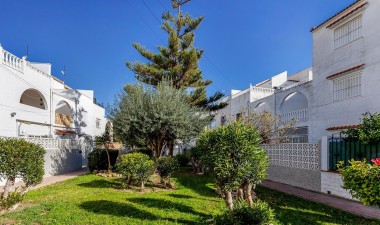 Odsprzedaż - Dom - Torrevieja - Calas Blanca