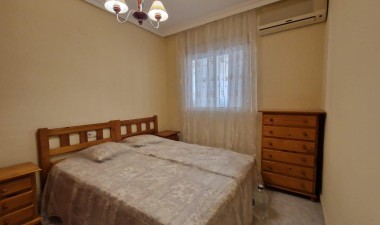 Resale - Apartment / flat - Torrevieja - Playa de los Locos