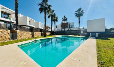 Resale - Villa - Orihuela Costa - Villamartín