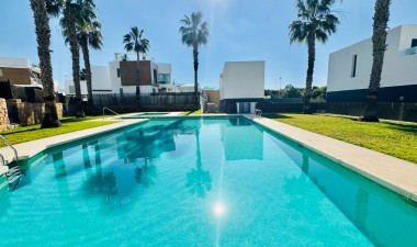 Resale - Villa - Orihuela Costa - Villamartín