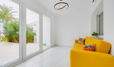 Resale - Bungalow - Orihuela Costa - Playa Flamenca