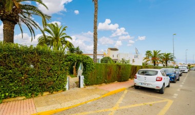 Resale - Bungalow - Orihuela Costa - Playa Flamenca