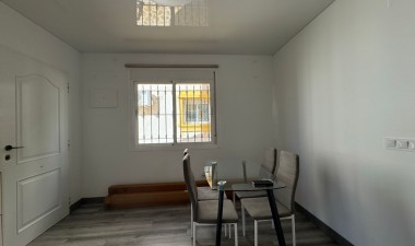 Resale - Casa - Los Montesinos - Los Montesinos - Urb. La Herrada