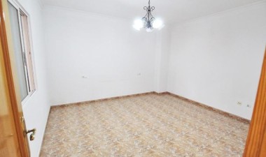 Resale - Town House - Guardamar del Segura - Pueblo