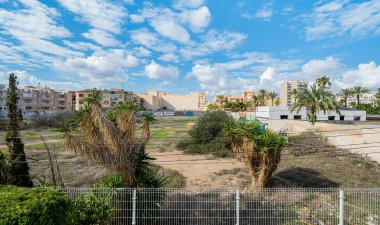 Wiederverkauf - Villa - Torrevieja - Calas Blanca