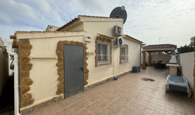 Odsprzedaż - Villa - Orihuela Costa - Costa Blanca