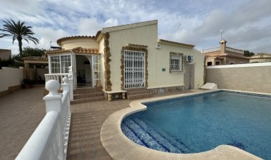 Odsprzedaż - Villa - Orihuela Costa - Costa Blanca