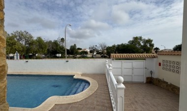 Odsprzedaż - Villa - Orihuela Costa - Costa Blanca