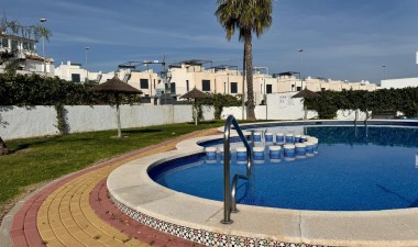 Resale - Villa - Orihuela Costa - PAU 26