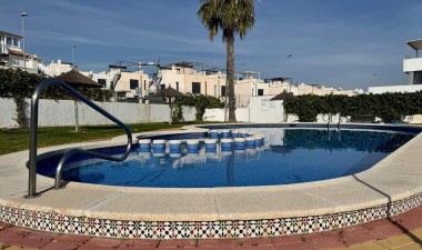 Resale - Villa - Orihuela Costa - PAU 26