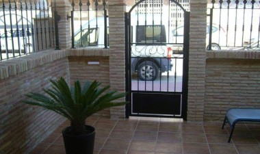 Resale - House - Torrevieja - Playa De Los Naufragos