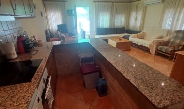 Resale - Bungalow - Torrevieja - Costa Blanca