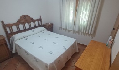 Resale - Bungalow - Torrevieja - Costa Blanca