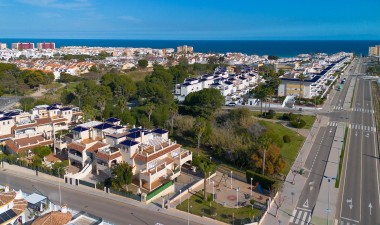 Resale - Town House - Pilar de la Horadada - Mil Palmeras