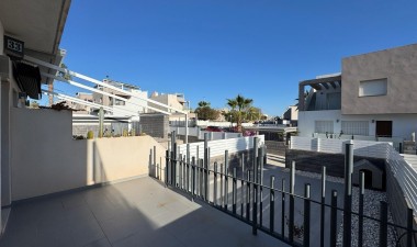 Resale - Town House - Torrevieja - aguas nuevas