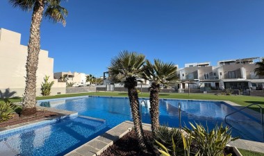 Resale - Town House - Torrevieja - aguas nuevas