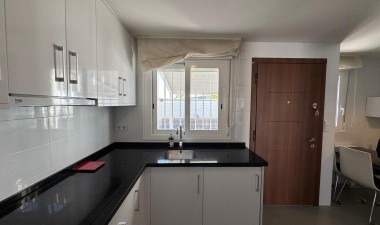 Resale - Town House - Torrevieja - aguas nuevas