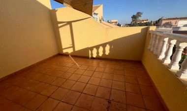 Resale - Villa - Torrevieja - aguas nuevas