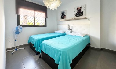 Resale - Bungalow - Orihuela Costa - Costa Blanca