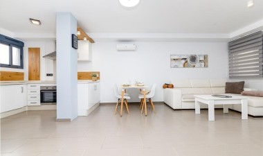 Resale - Bungalow - Orihuela Costa - La Zenia