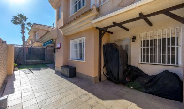 Resale - Villa - Torrevieja - Los Balcones - Los Altos del Edén