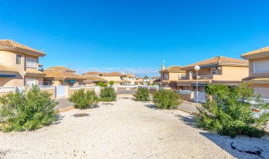 Återförsäljning - Villa - Torrevieja - Los Balcones - Los Altos del Edén