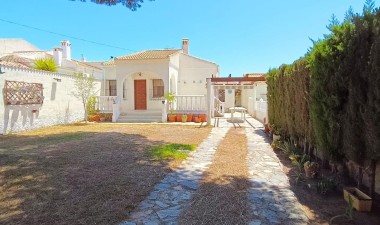 Resale - Villa - Torrevieja - La siesta