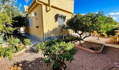 Resale - Villa - Torrevieja - Costa Blanca