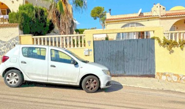 Resale - Villa - Torrevieja - Costa Blanca