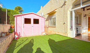 Resale - Villa - Torrevieja - Costa Blanca