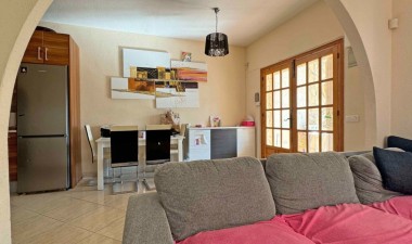 Resale - Villa - Torrevieja - Costa Blanca