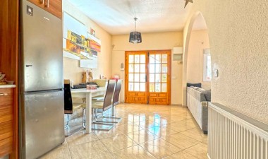 Resale - Villa - Torrevieja - Costa Blanca