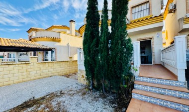 Resale - House - Los Montesinos - La Herrada