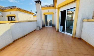 Reventa - Casa - Los Montesinos - La Herrada