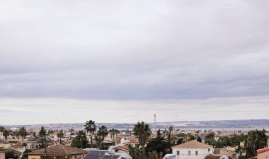 Odsprzedaż - Dom - Torrevieja - La siesta