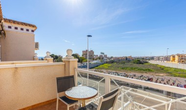 Herverkoop - Bungalow - Torrevieja - Aguas Nuevas 2