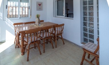 Resale - House - Torrevieja - Calas Blanca