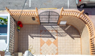 Resale - House - Torrevieja - Calas Blanca