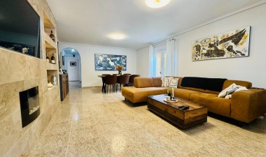 Återförsäljning - Villa - Torrevieja - Los Balcones - Los Altos del Edén