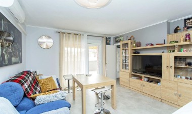 Resale - Apartment / flat - Torrevieja - Acequion