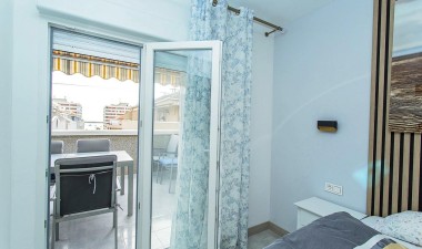 Resale - Apartment / flat - Torrevieja - Acequion